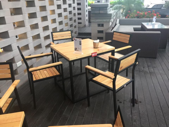HƯỚNG DẪN LỰA CHỌN BÀN GHẾ CAFE CHO NGƯỜI MỚI MỞ QUÁN
